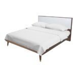 Vista angular en perspectiva de la cama Terra de Scrivania con cabecera alta tapizada en diseño lineal contemporáneo.