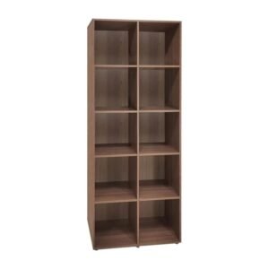 Estante Millán de ScrivaniaMx en acabado madera roble con 10 compartimentos organizadores de diseño cúbico. Estantería ideal para colocar libros o decoración en salas u oficinas.