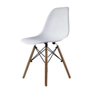Silla de comedor minimalista modelo Sentra Nex con carcasa ergonómica de polipropileno blanco y patas de madera clara.